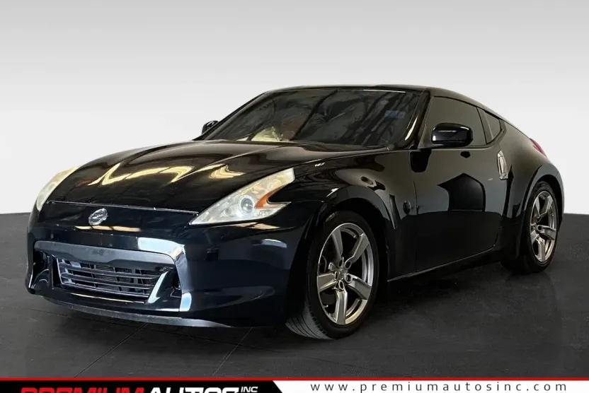 2012 Nissan 370Z Base photo 1
