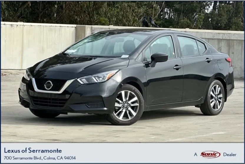 2022 Nissan Versa 1.6 SV photo 1