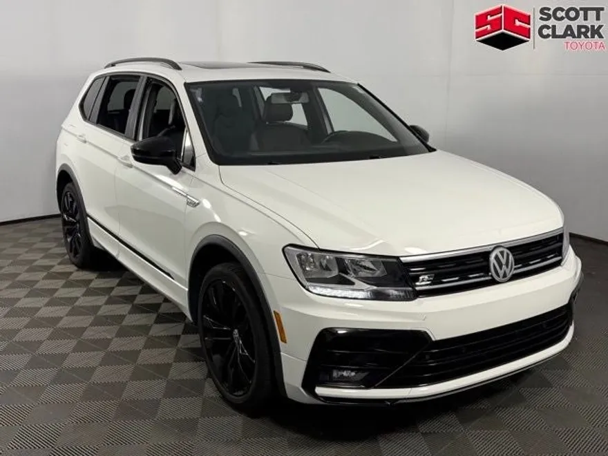 2020 Volkswagen Tiguan SE R-Line Black photo 1