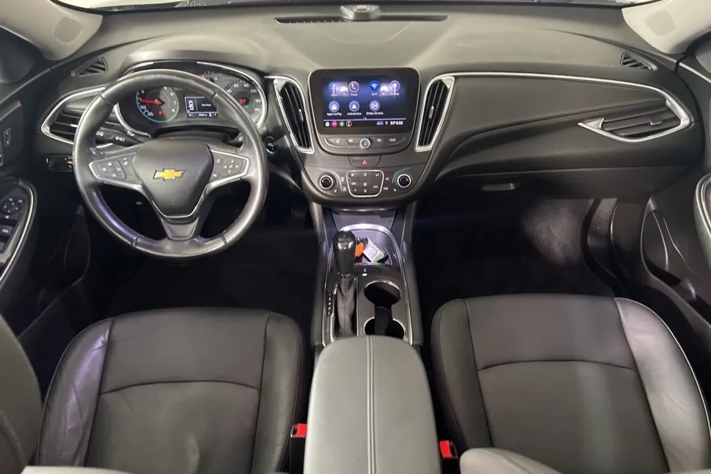 2019 Chevrolet Malibu 1LT photo 1