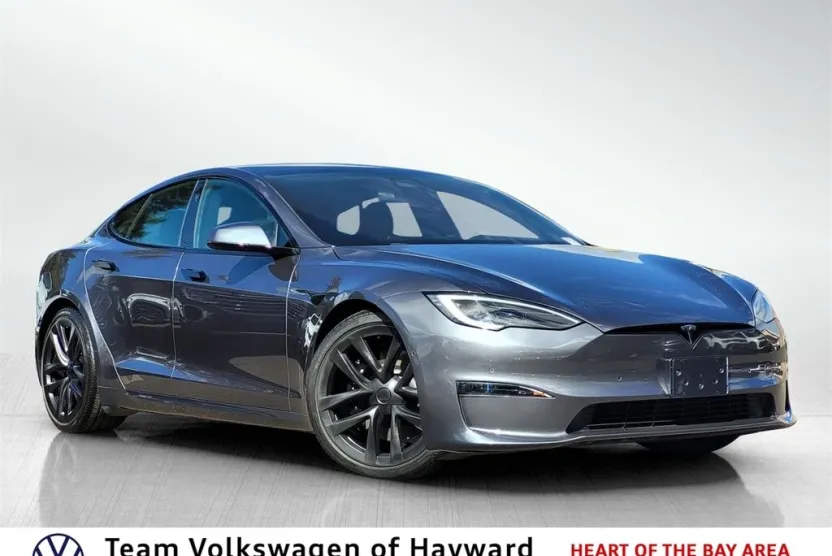 2022 Tesla Model S photo 1