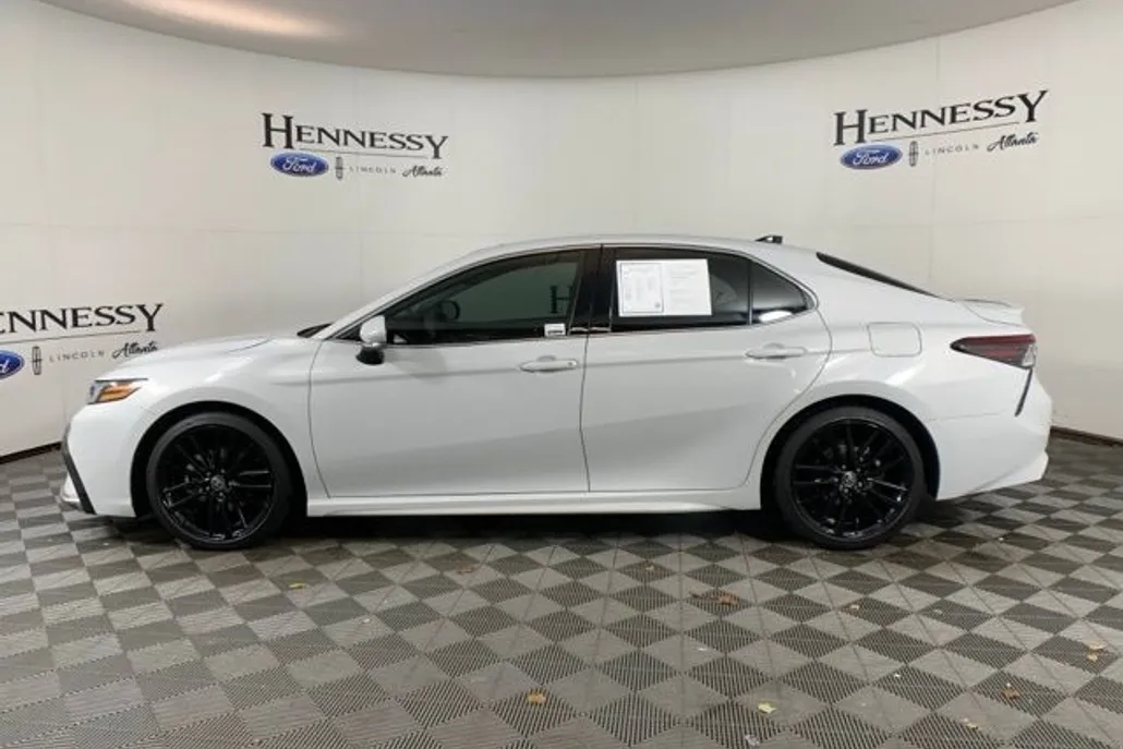 2023 Toyota Camry XSE V6 photo 1