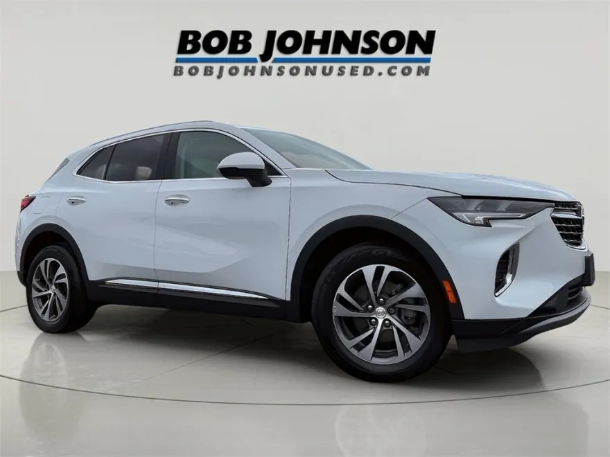2021 Buick Envision Essence photo 1