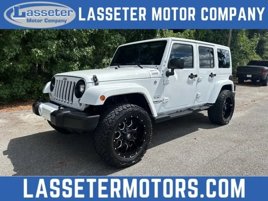 2016 Jeep Wrangler Unlimited Sahara photo 1