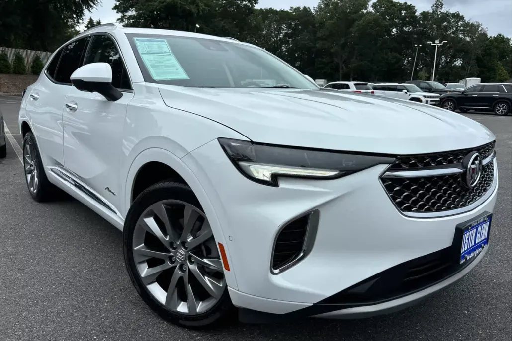 2022 Buick Envision Avenir photo 1