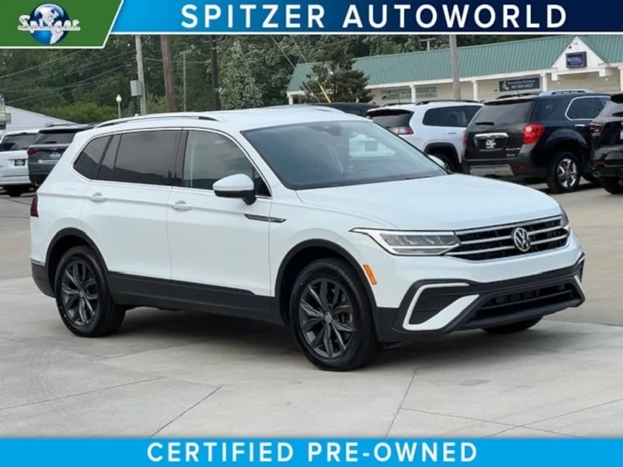 2022 Volkswagen Tiguan SE photo 1
