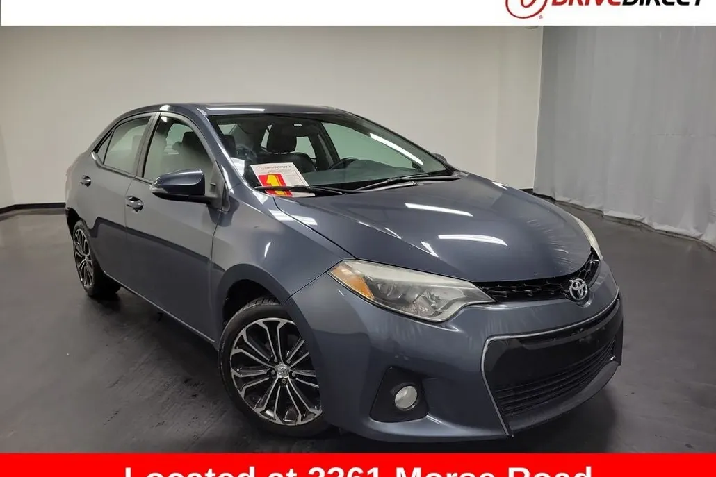 2015 Toyota Corolla Plus photo 1