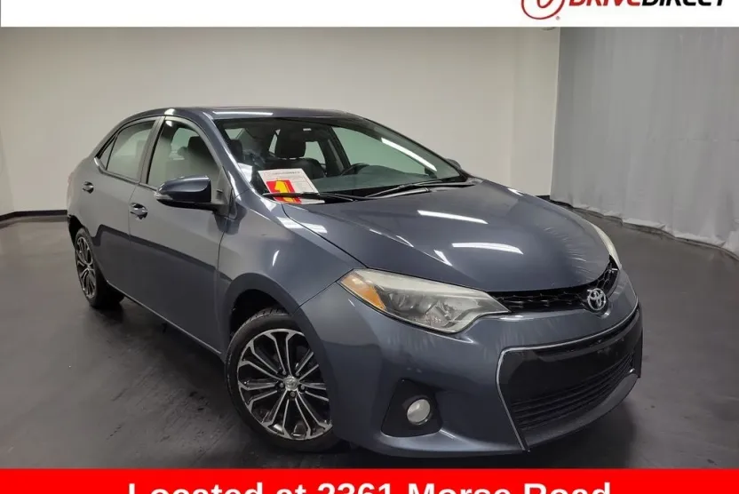 2015 Toyota Corolla Plus photo 1