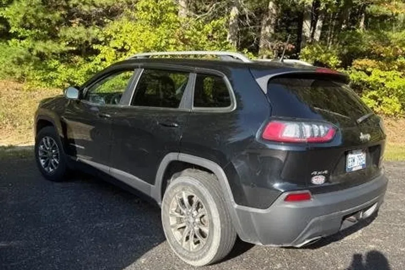 2019 Jeep Cherokee Latitude photo 1