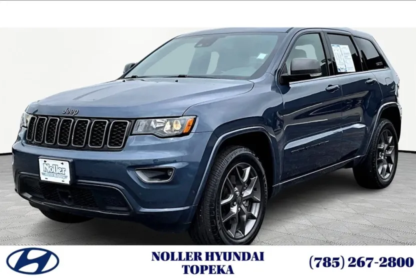2021 Jeep Grand Cherokee Anniversary Edition photo 1