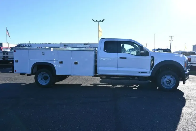 2026 Ford F-450 photo 1