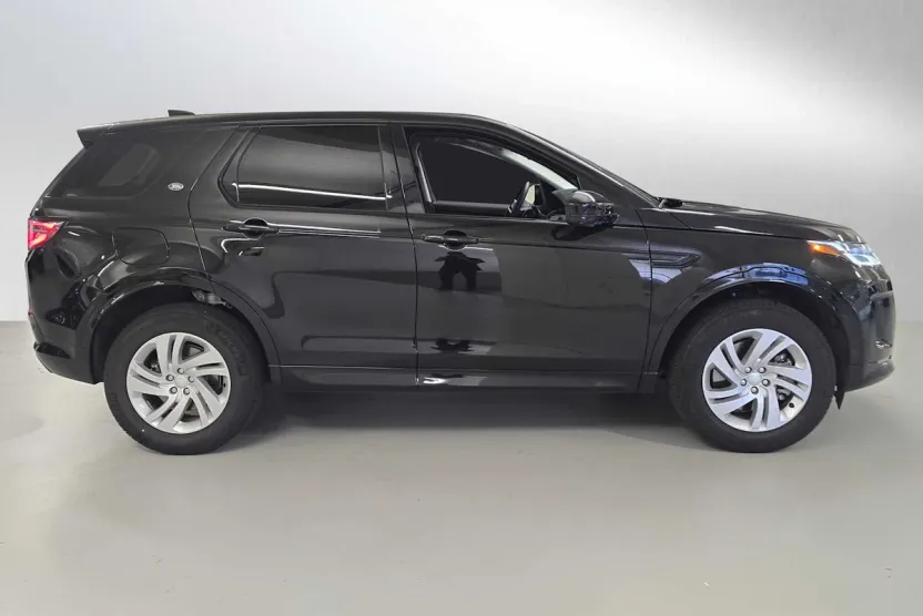 2025 Land Rover Discovery Sport S photo 1
