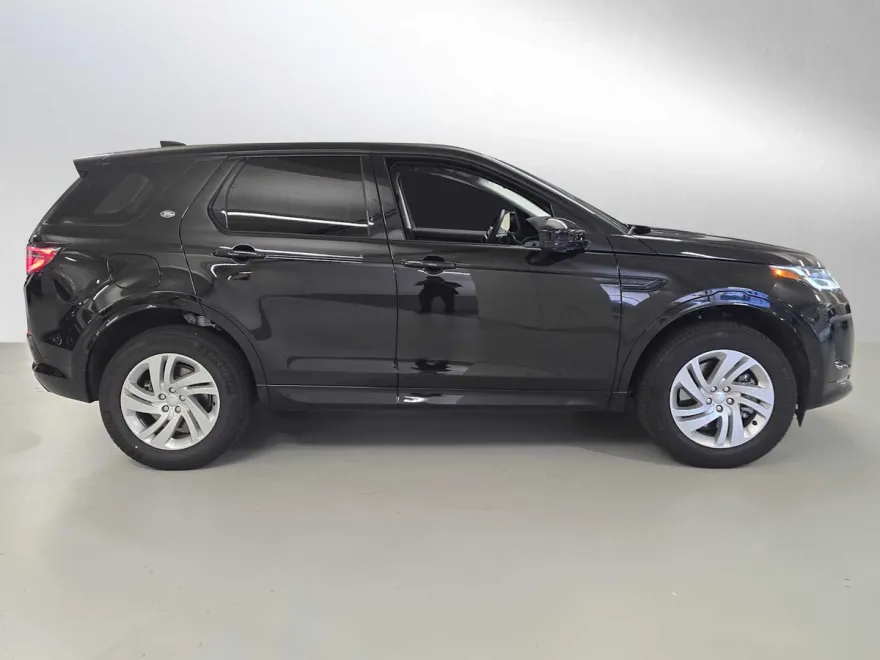2025 Land Rover Discovery Sport S photo 1
