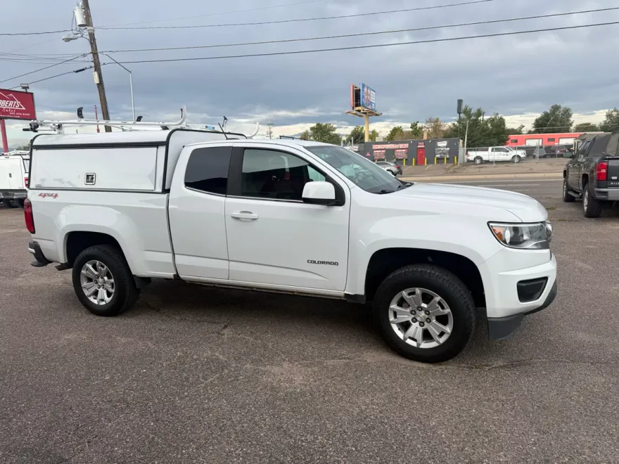 2019 Chevrolet Colorado LT photo 1