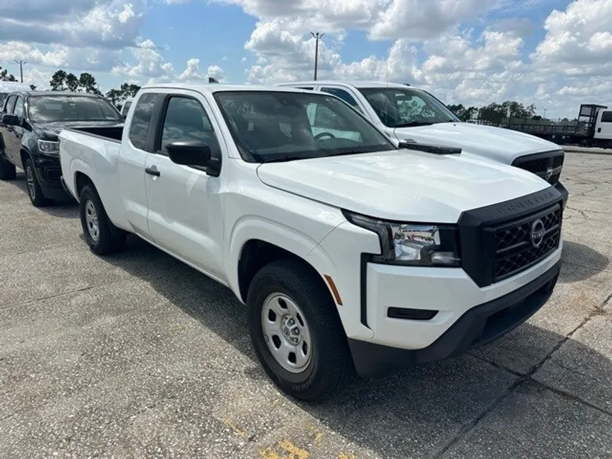 2022 Nissan Frontier S King Cab photo 1