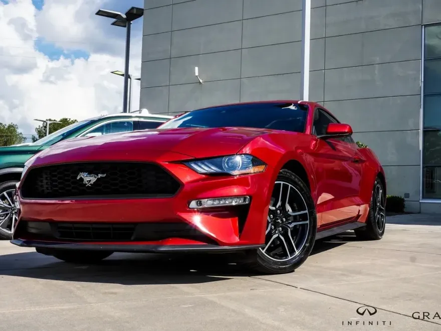 2021 Ford Mustang EcoBoost Premium photo 1