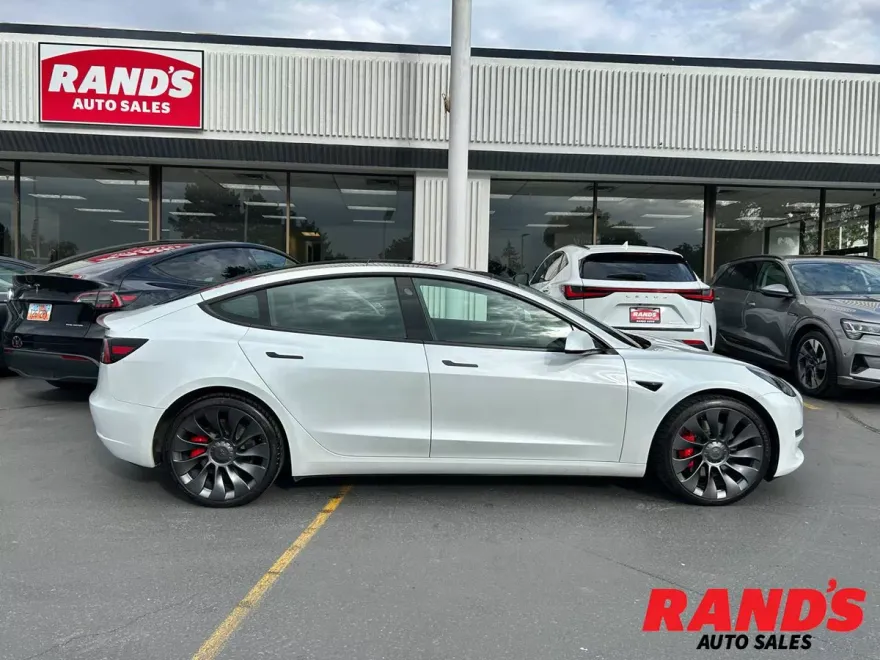 2023 Tesla Model 3 Performance photo 1