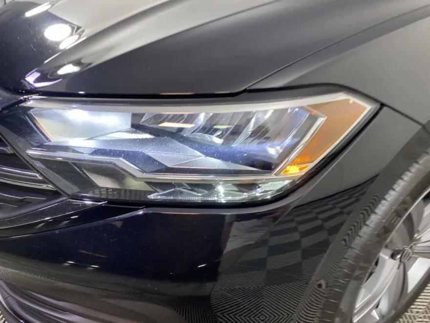2024 Volkswagen Jetta SE photo 1