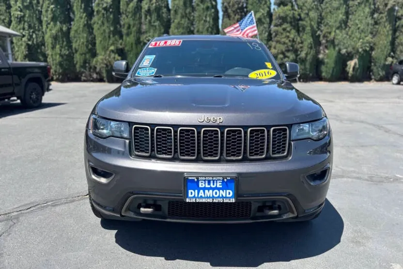 2016 Jeep Grand Cherokee Limited photo 1