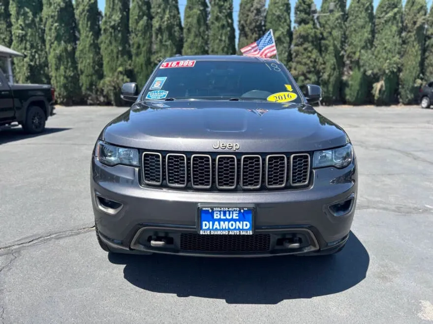 2016 Jeep Grand Cherokee Limited photo 1