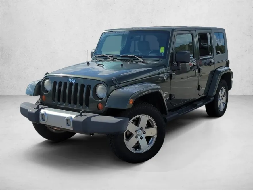 2009 Jeep Wrangler Unlimited Sahara photo 1