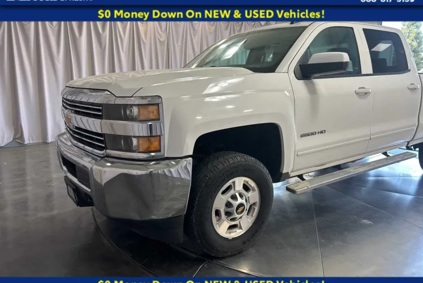 2015 Chevrolet Silverado 2500HD LT photo 1