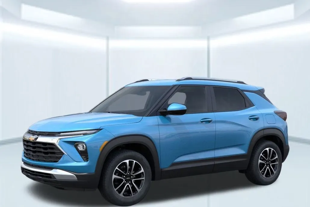 2025 Chevrolet Trailblazer LT photo 1