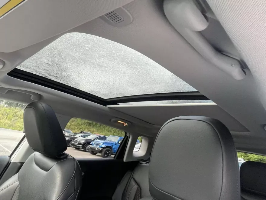 2020 Jeep Compass Latitude photo 1
