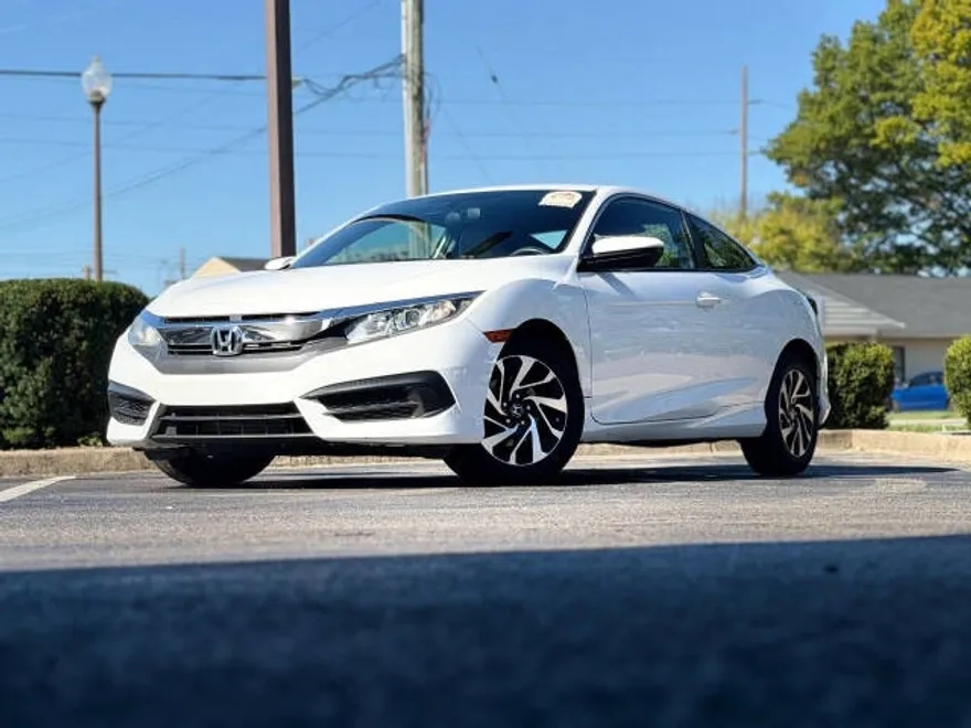 2016 Honda Civic LX photo 1