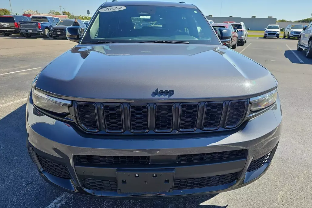 2024 Jeep Grand Cherokee Altitude photo 1