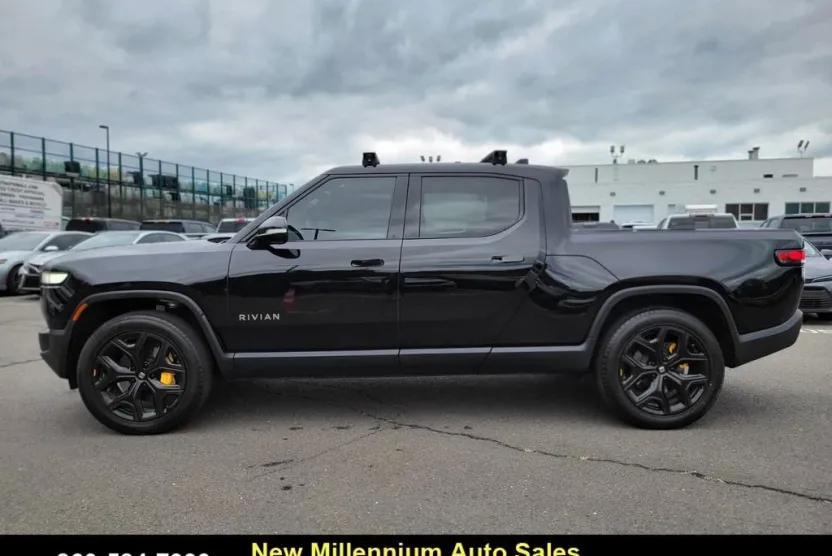 2022 Rivian R1T Adventure photo 1