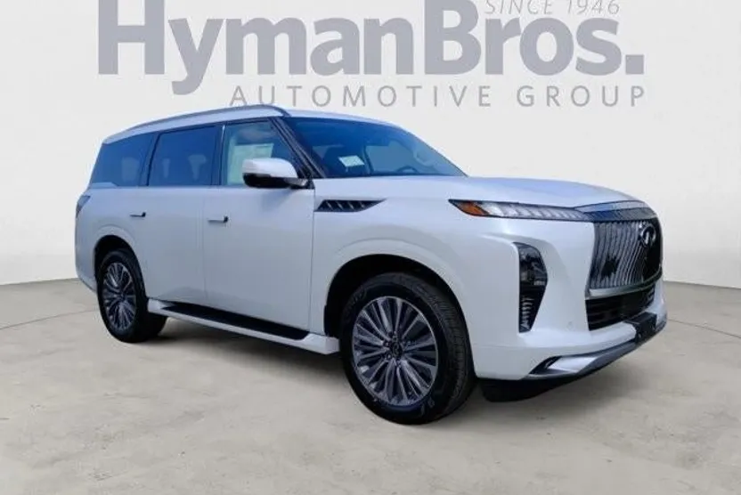 2025 Infiniti QX80 Luxe photo 1