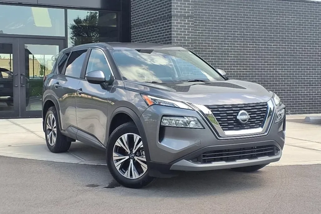 2023 Nissan Rogue SV photo 1