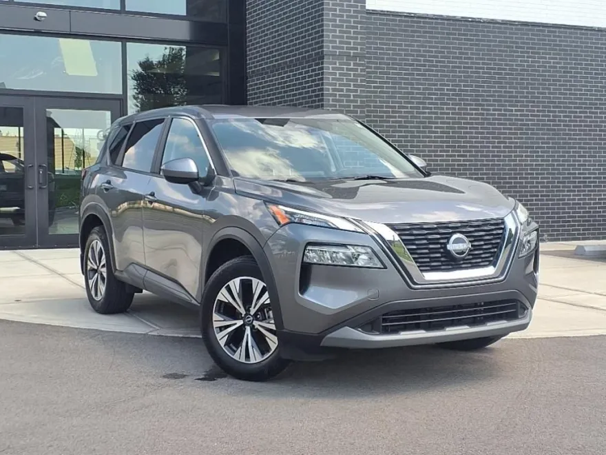 2023 Nissan Rogue SV photo 1