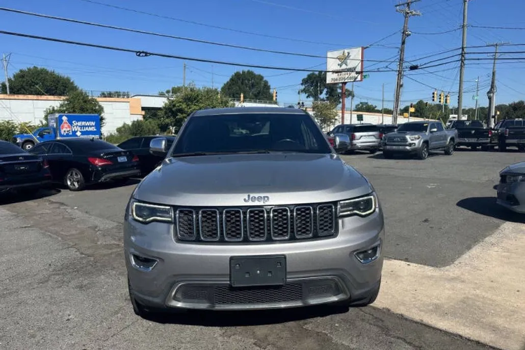 2017 Jeep Grand Cherokee Limited photo 1