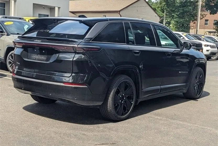 2025 Jeep Wagoneer S Launch Edition photo 1