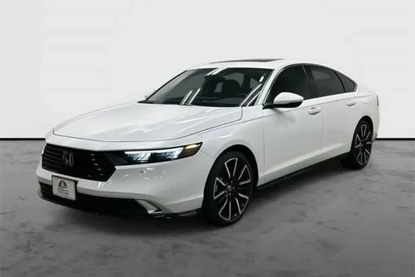 2025 Honda Accord Hybrid Touring photo 1