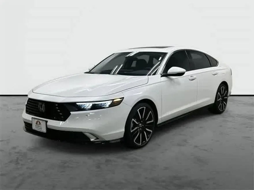 2025 Honda Accord Hybrid Touring photo 1