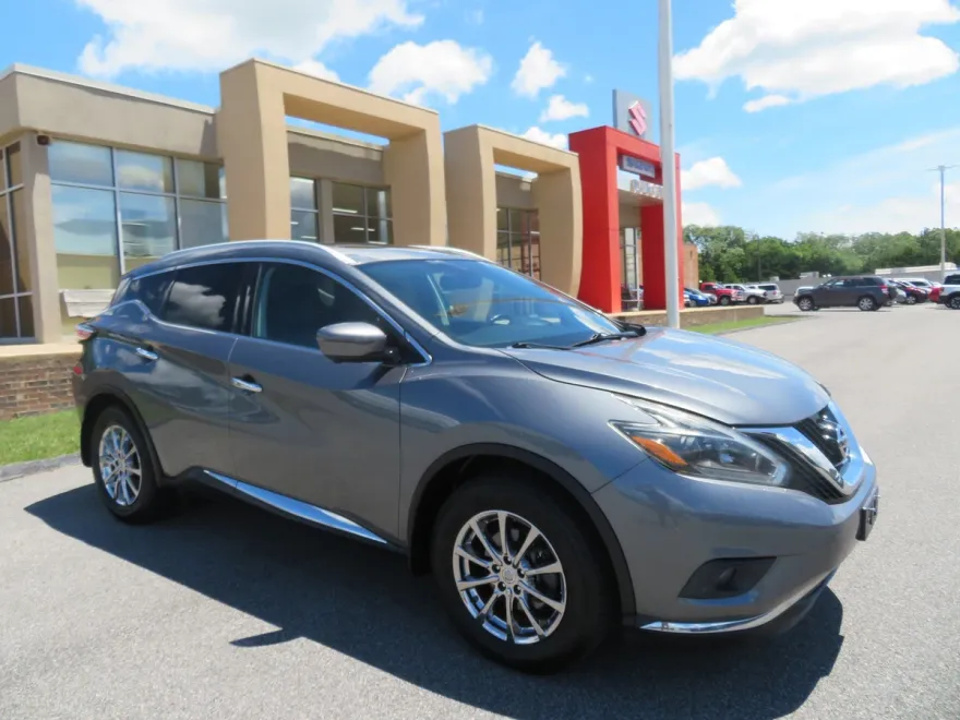 2018 Nissan Murano SL photo 1
