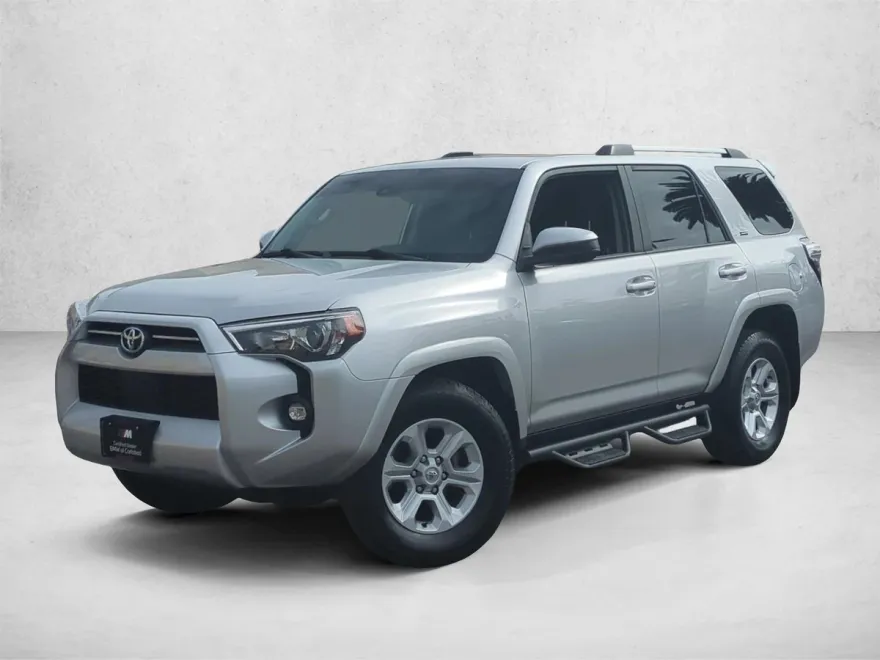 2022 Toyota 4Runner SR5 photo 1