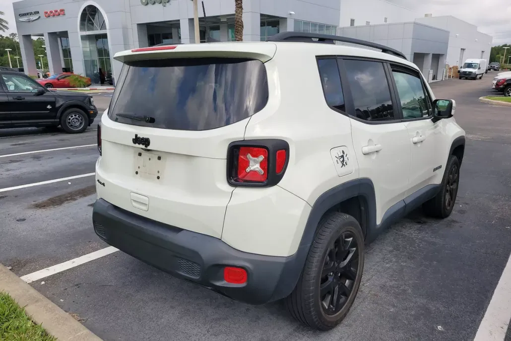 2019 Jeep Renegade Altitude photo 1