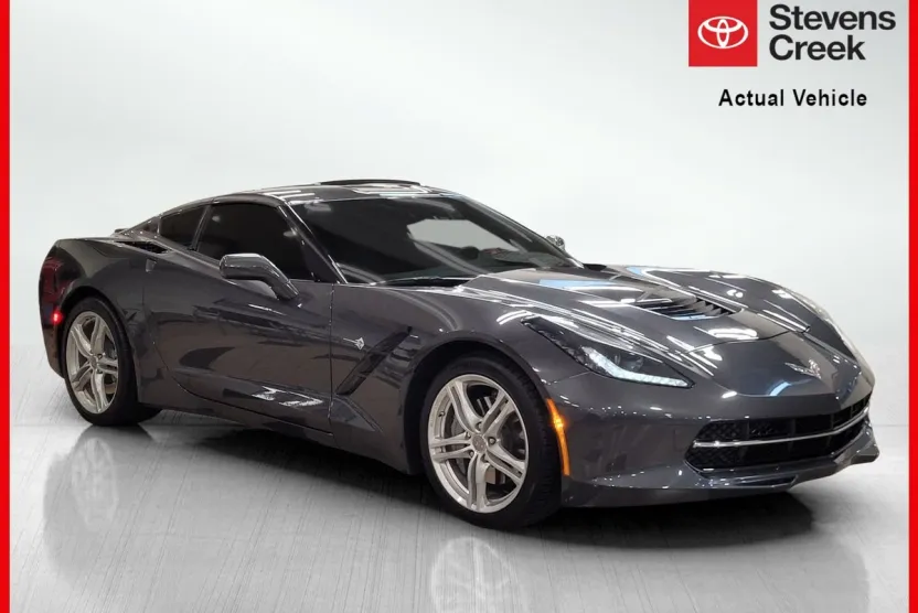 2017 Chevrolet Corvette Stingray 1LT photo 1
