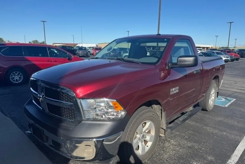 2016 Ram 1500 Tradesman photo 1