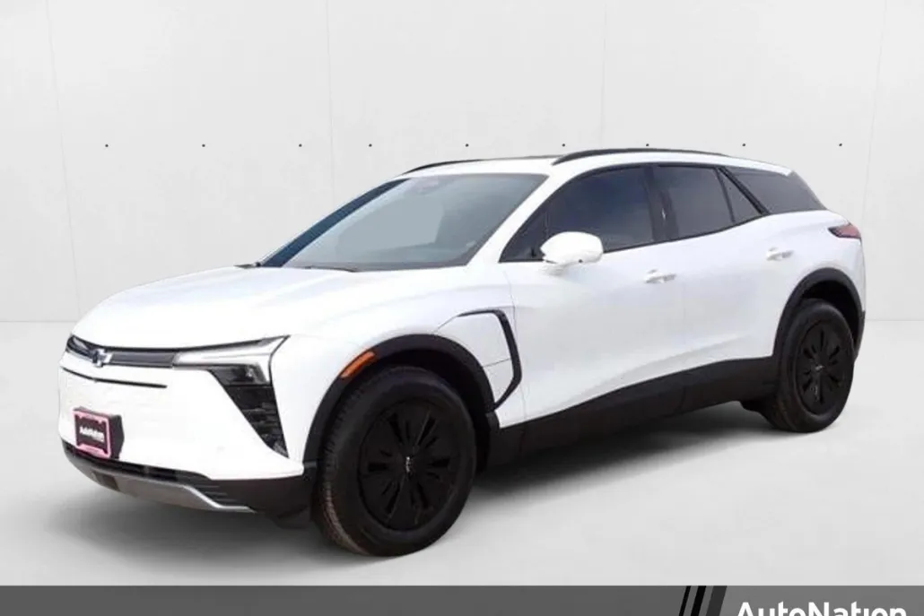 2025 Chevrolet Blazer EV photo 1