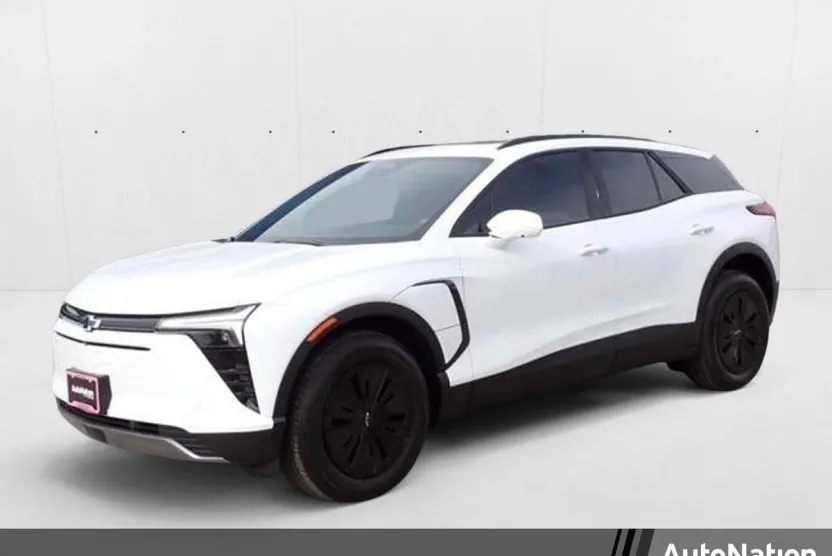2025 Chevrolet Blazer EV photo 1