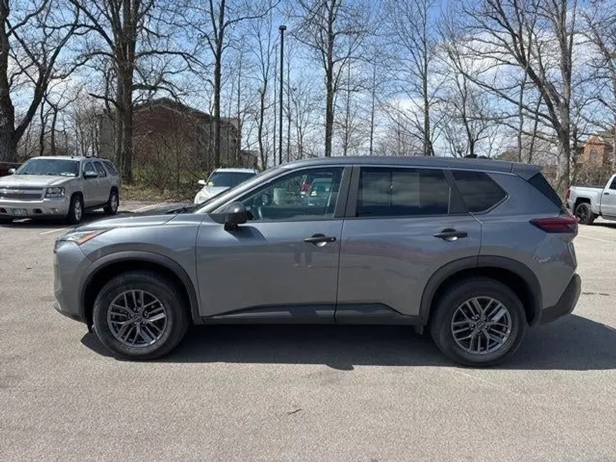 2023 Nissan Rogue S photo 1
