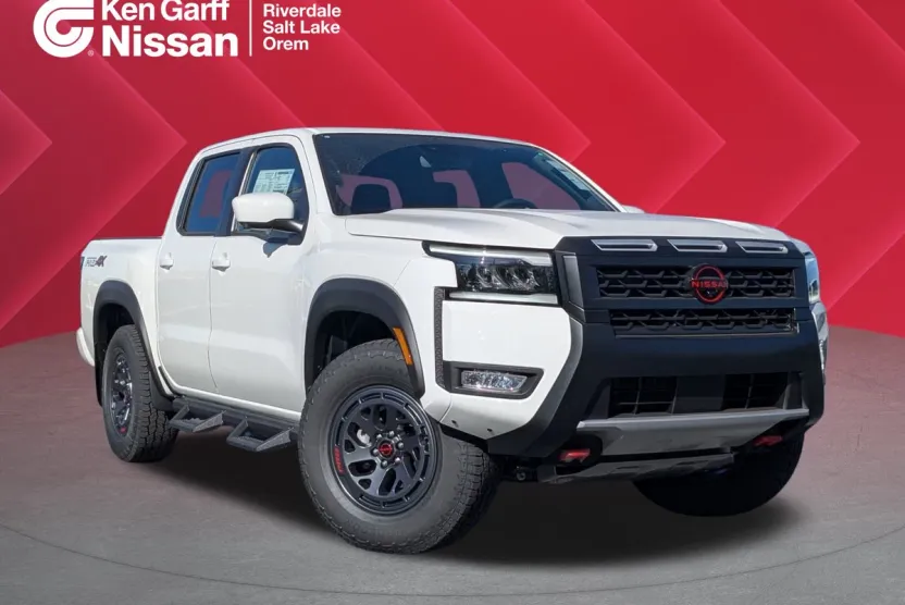 2026 Nissan Frontier Crew Cab PRO-4X photo 1