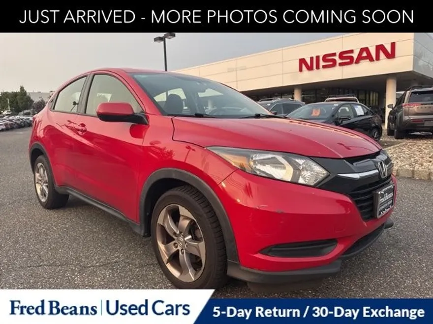 2018 Honda HR-V LX photo 1