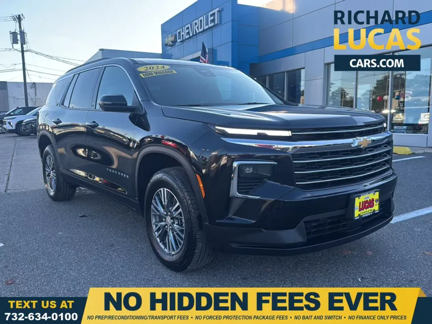 2024 Chevrolet Traverse photo 1