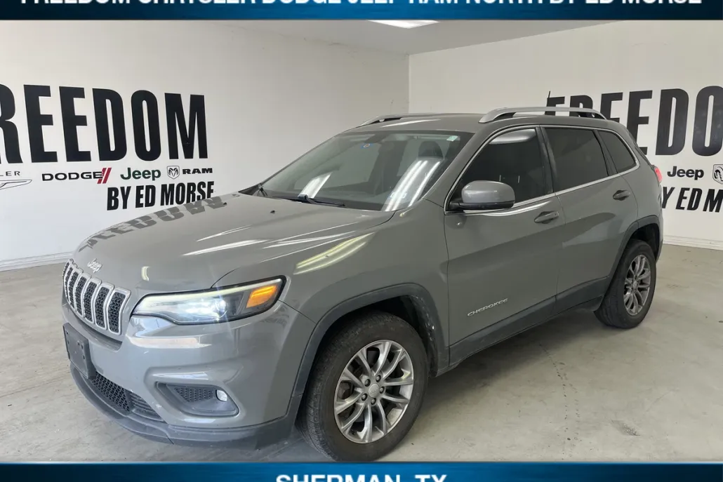 2019 Jeep Cherokee Latitude photo 1